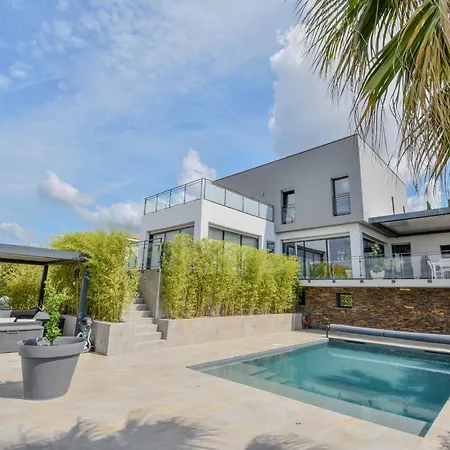 Villa Luxueuse Pour Huit Personnes, Piscine Et Vue Sur Le Golf