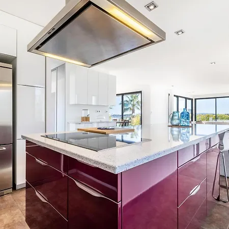 Luxueuse Pour Huit Personnes, Piscine Et Vue Sur Le Golf Juvignac